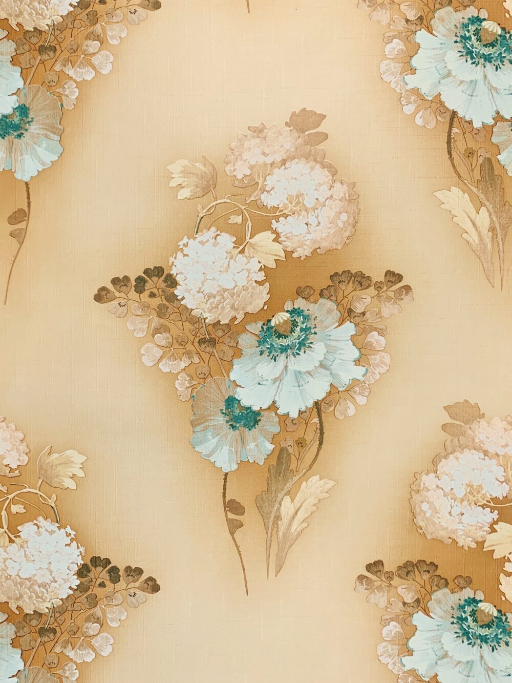 1980s Vintage Floral Wallpaper