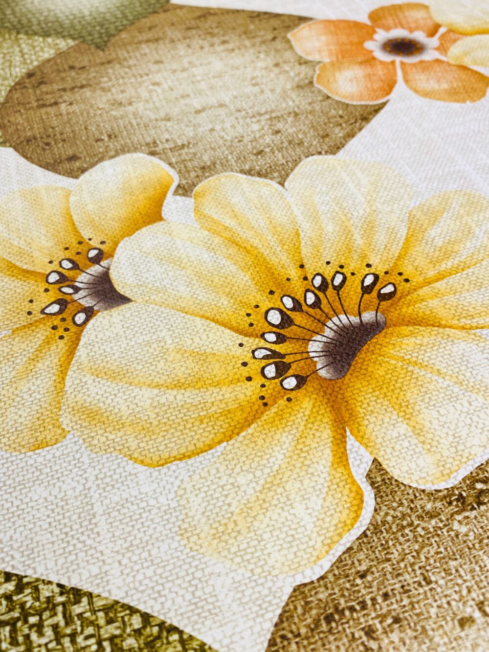 Eighties floral wallpaper2