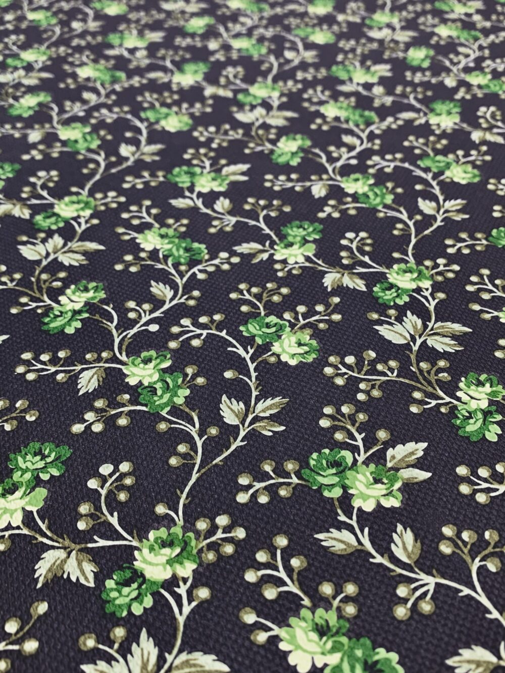 Green and black floral wallpaper 4