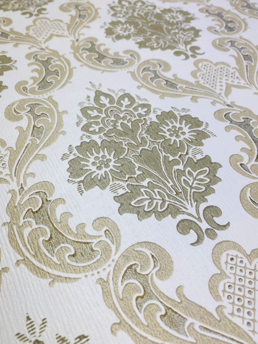 Green baroque pattern wallpaper 2
