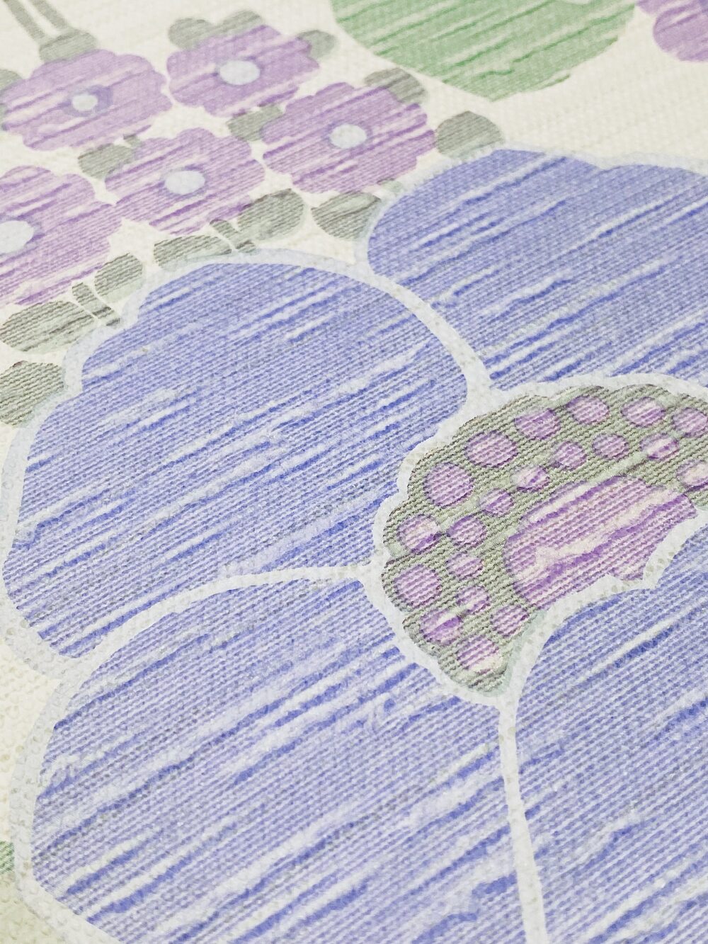 Blue and purple flowers wallpaper 2