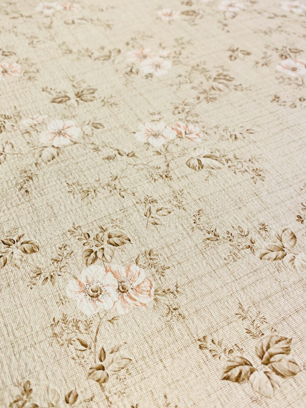 Romantic floral wallpaper brown 3