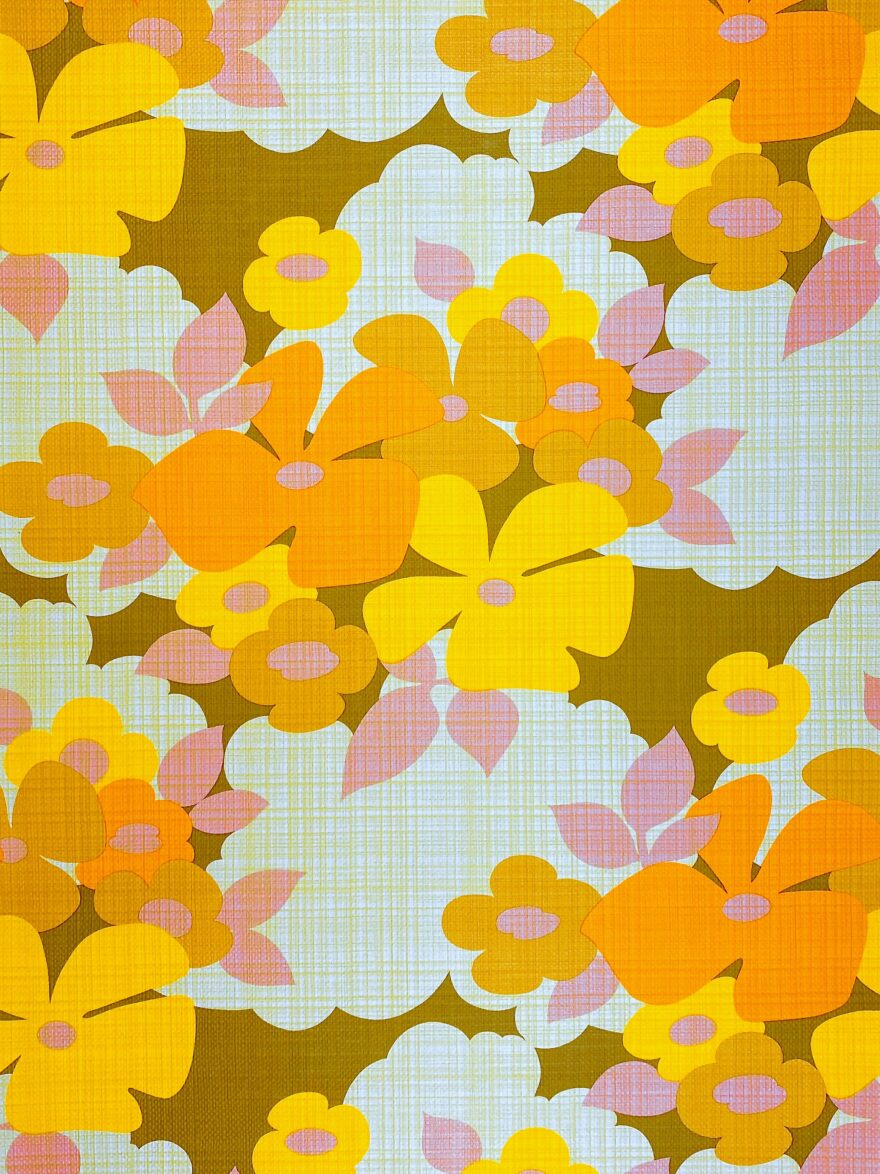 Seventies Colorful Floral Wallpaper 1