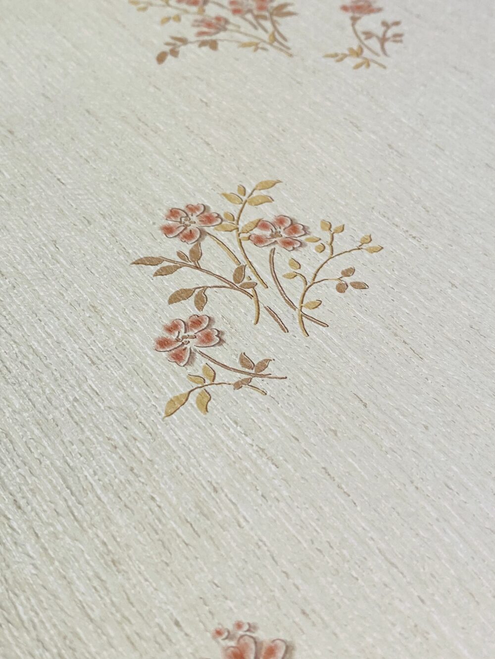 Shinny Floral Wallpaper Red and Brown 9