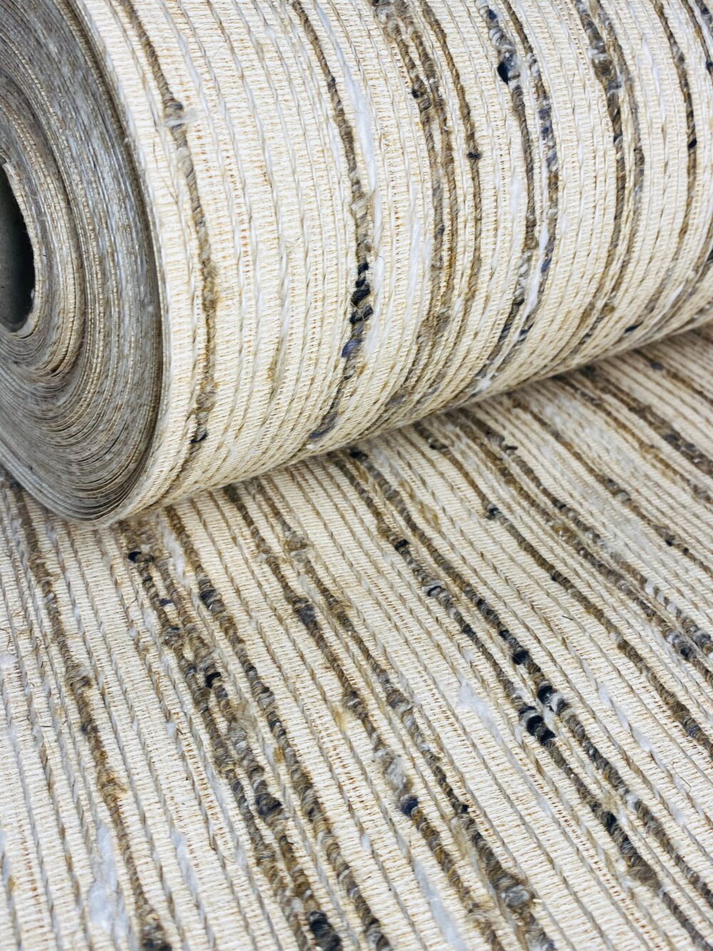 Textile wallpaper with natural fibres 16