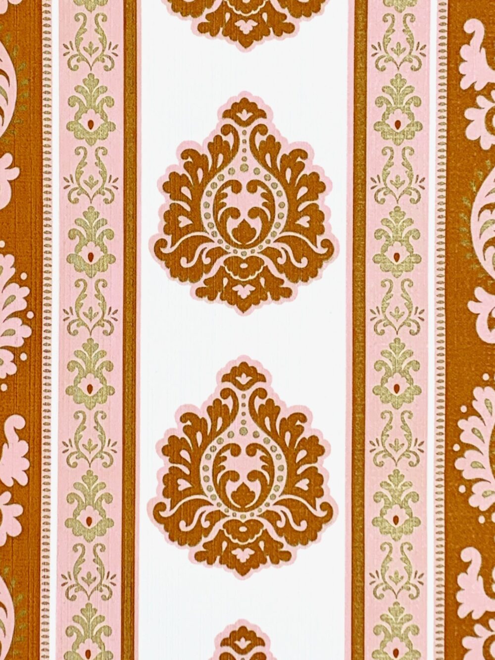 Vintage baroque stripes wallpaper 3