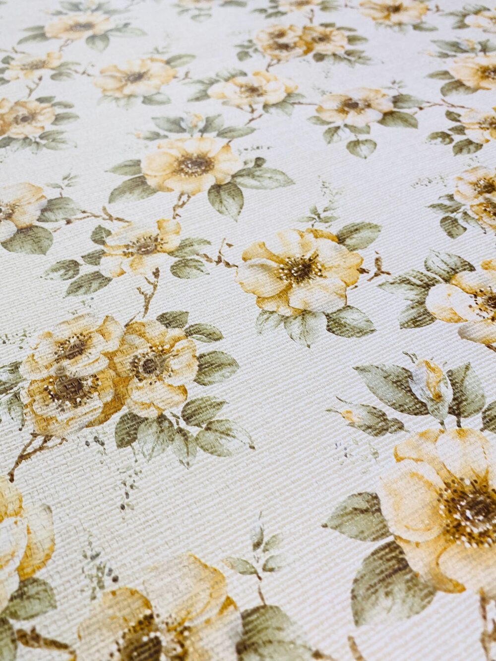 Vintage yellow roses wallpaper4